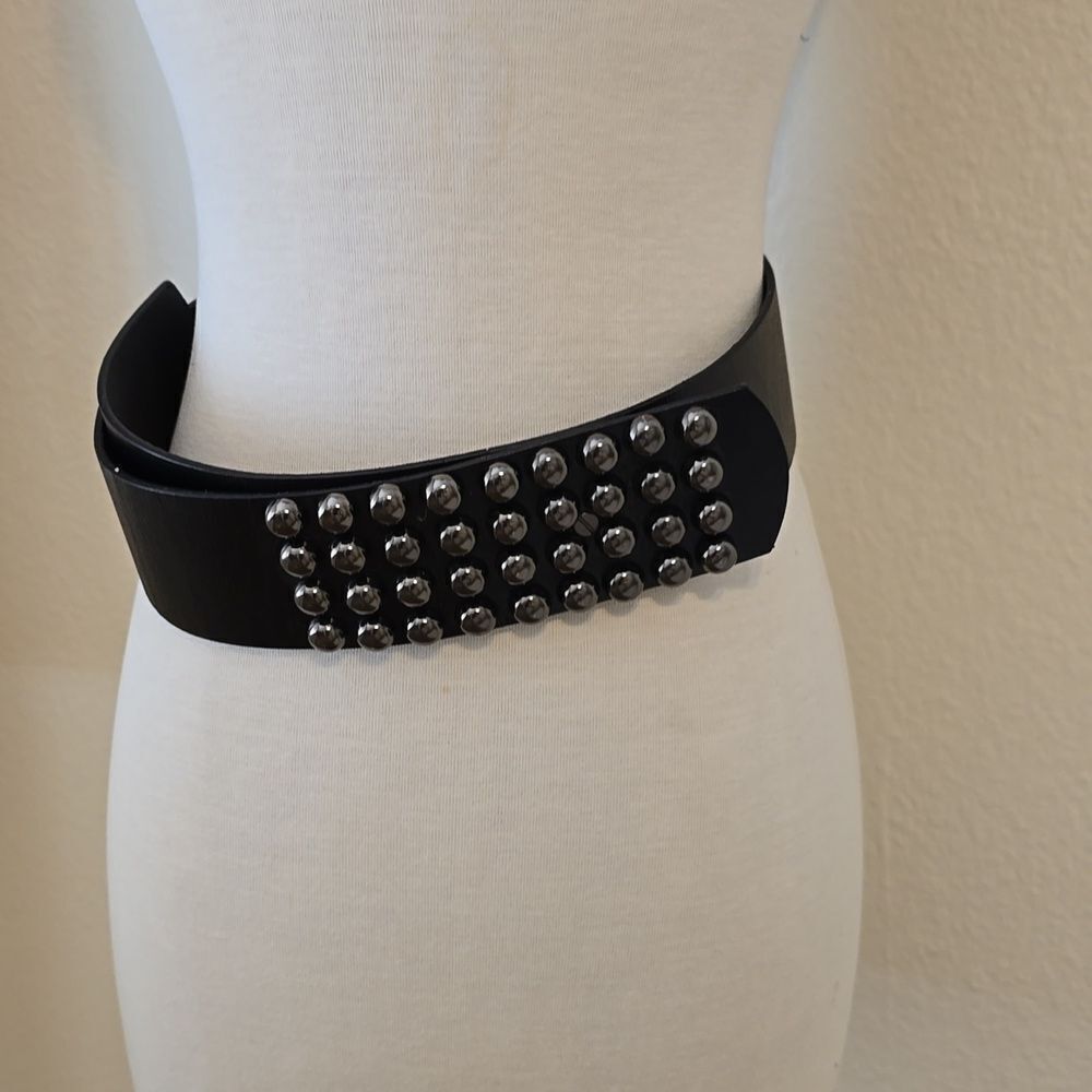 Balibelts Studio Black Leather Silver Studded Belt Small NWOT!